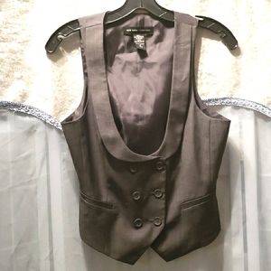 NEW YORK & COMPANY GREY POLY/RAYON VEST SZ 4